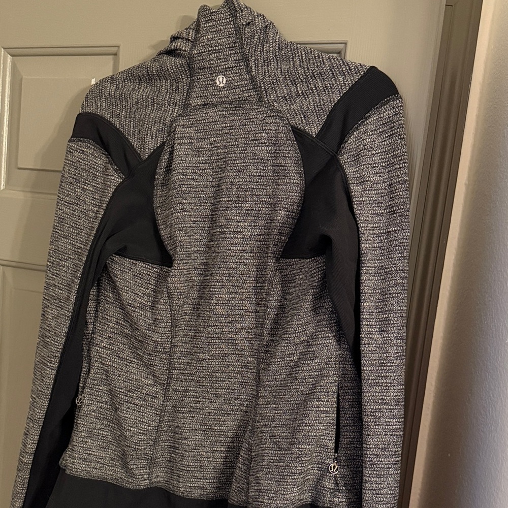 lululemon athletica Heathered Gray and Black double zip Jacket - Picture 8 of 9